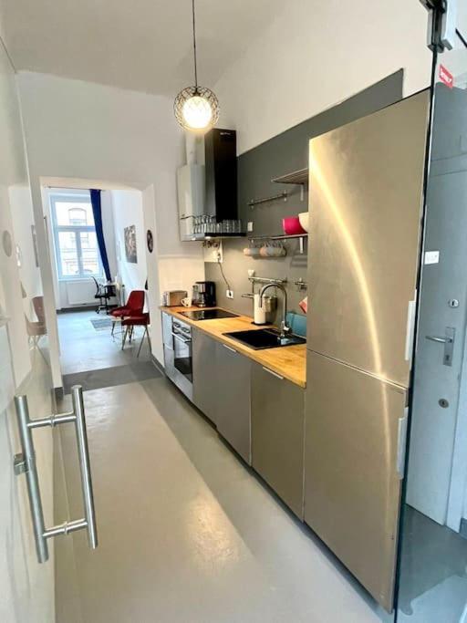 Klimatisierte Sehr Zentrale Wohnung-Loftstyle- Wiedeń Zewnętrze zdjęcie